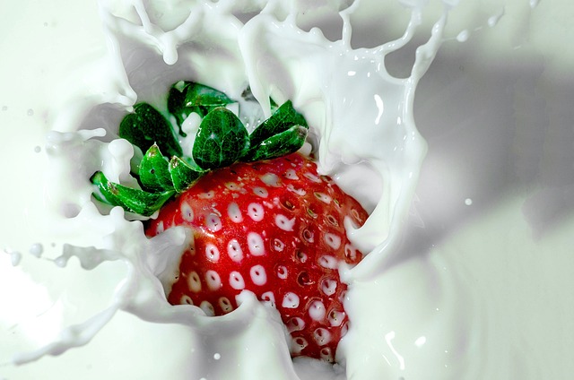 1. The Nutritional Benefits of Strawberry Milk: Exploring the Sweet Side of Dairy